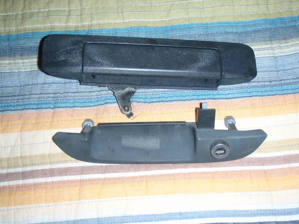 toyota tacoma automatic tailgate lock #6