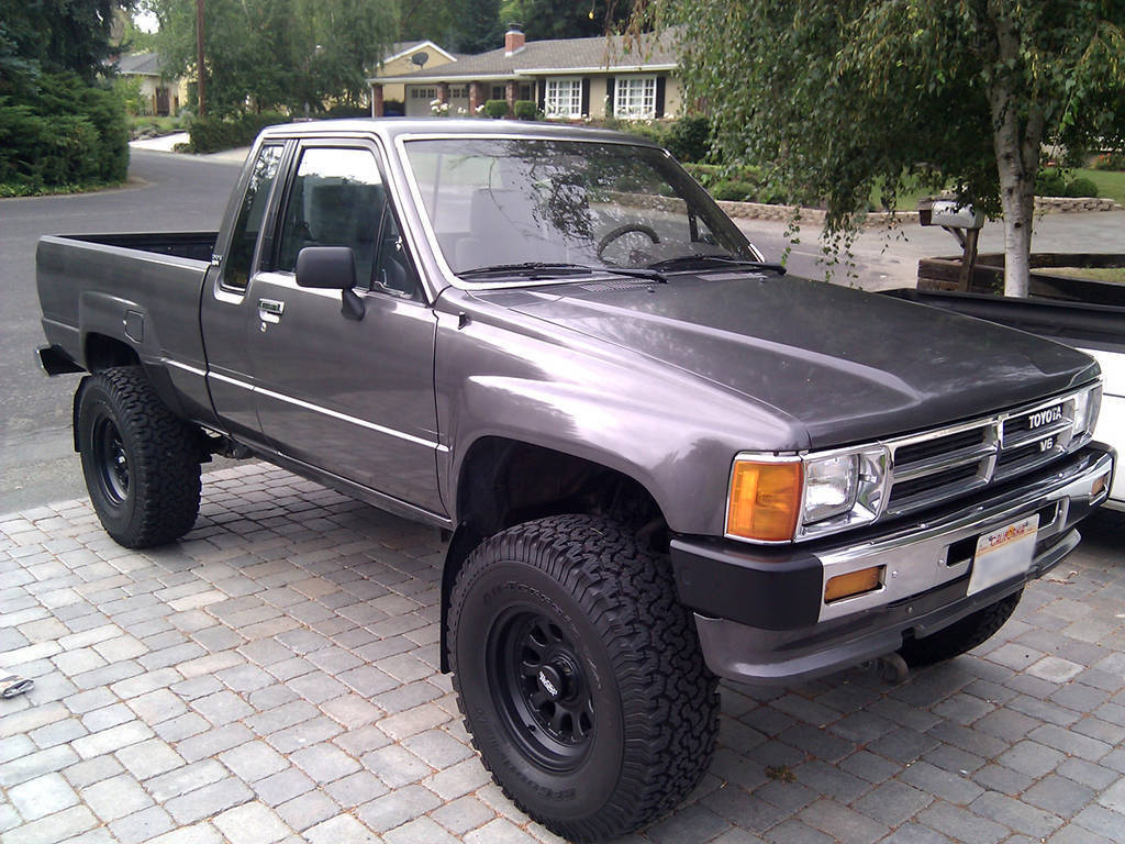 old school toyota trucks #3