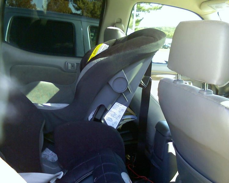 can you put a baby seat in a toyota tacoma #2