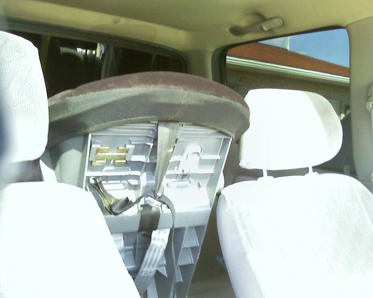 20012004 Double Cab & Rear Facing baby seats World