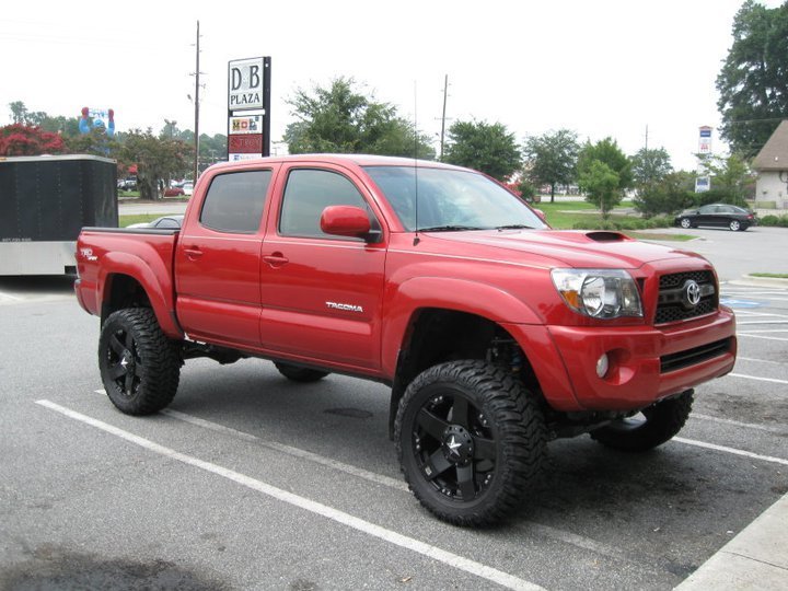 red toyota tacoma with black wheels #1