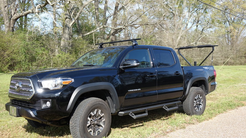 2016 Yakima Roof Rack and Dry Dock trailer hitch rack ...