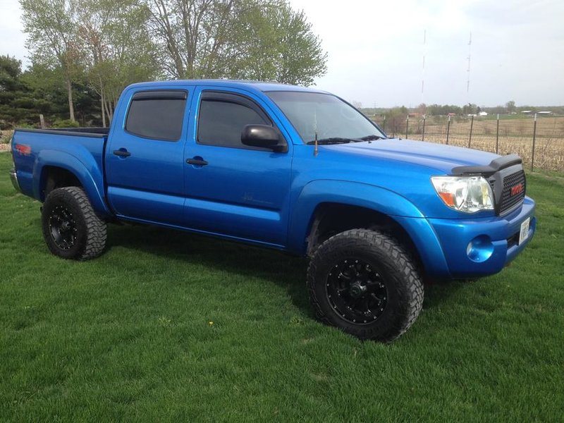 2006 toyota tacoma emblem floor mats #6