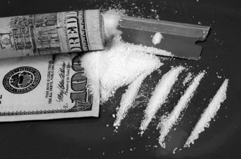 l-iphone-fait-il-l-apologie-du-rail-de-coke-image-239309-article-ajust_930-jpg.813265