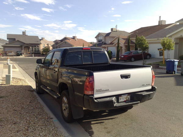 red toyota tacoma tailgate #2