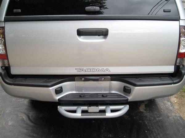 2023 Toyota Tacoma HDX Drop Hitch Step