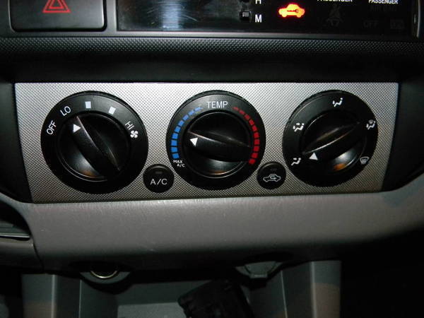 3 Control Knobs Fan Heater A/C 2005-11 Compatible with Toyota Tacoma Temperature Black Orange Indicator
