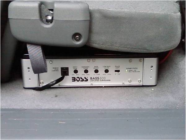 Boss bass600 shop amplified subwoofer