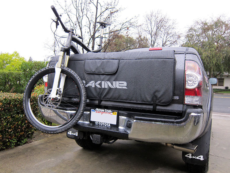 dakine tailgate bike pad