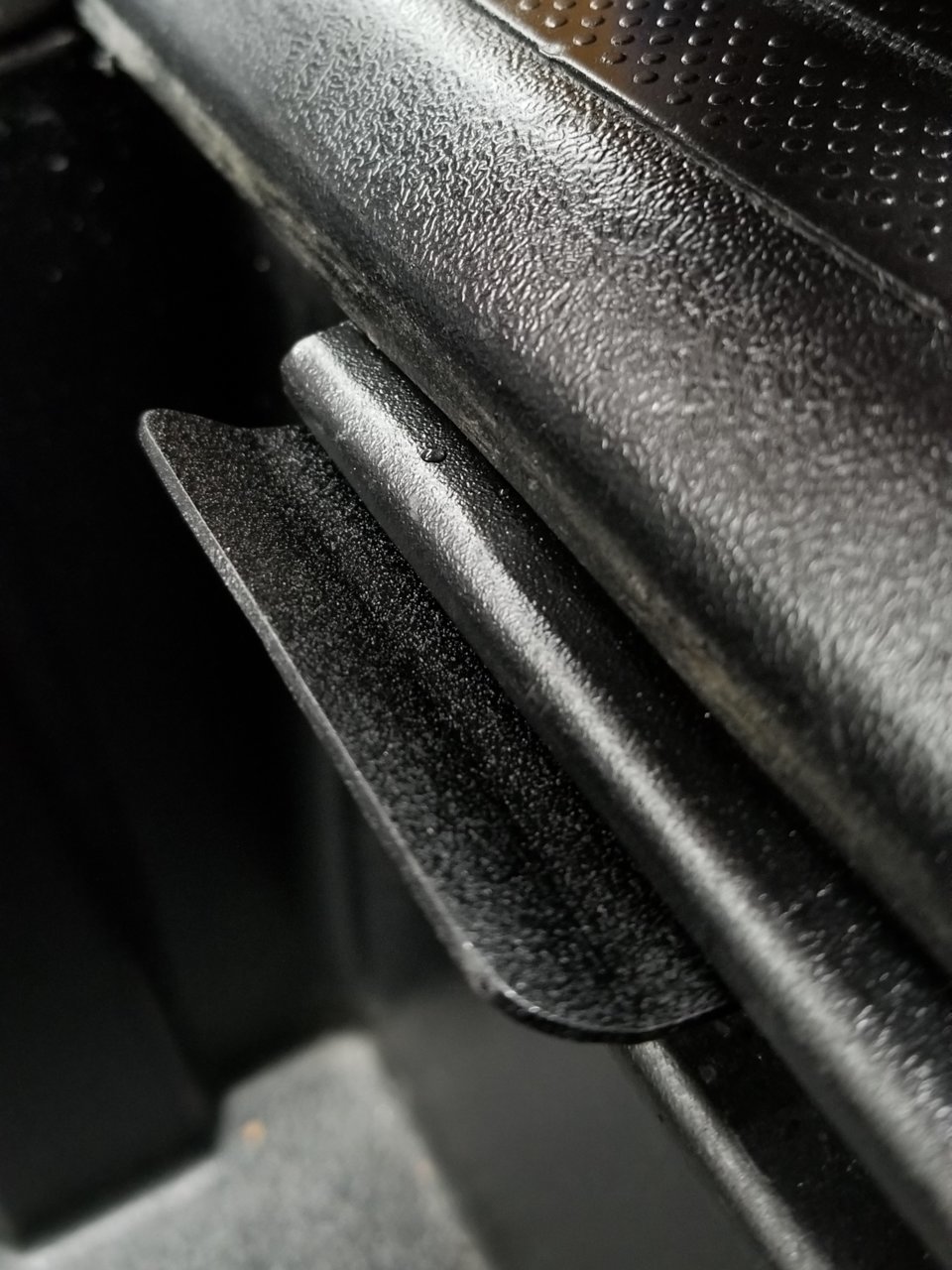 DB_ FrontLockRod_Striker2.jpg