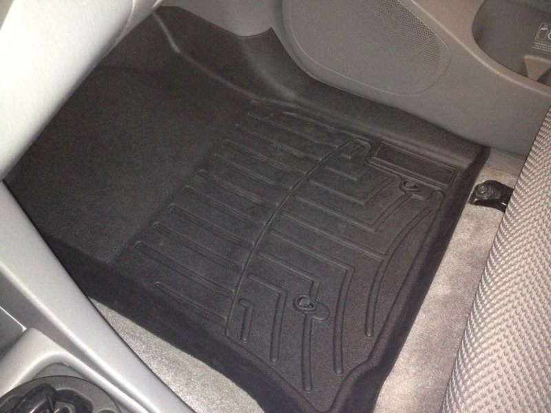 Debadged My Weathertech Floor Mat To Give It That Clean Look