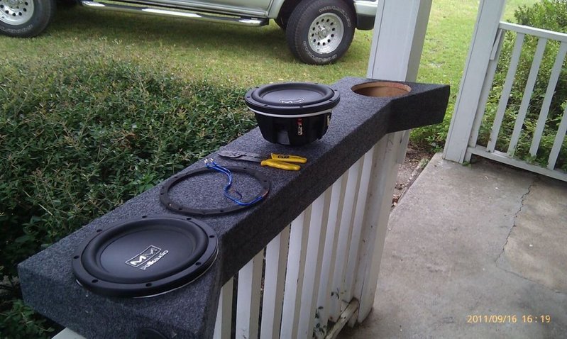 Subwoofer install in 1st gen Doublecab Tacoma World