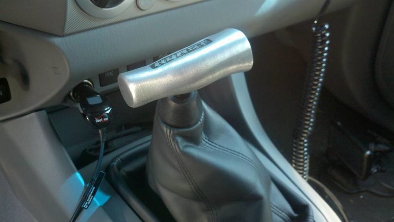 Hurst_T_Shifter_With_Tie_Rod_End_Dust_Cap_-_01